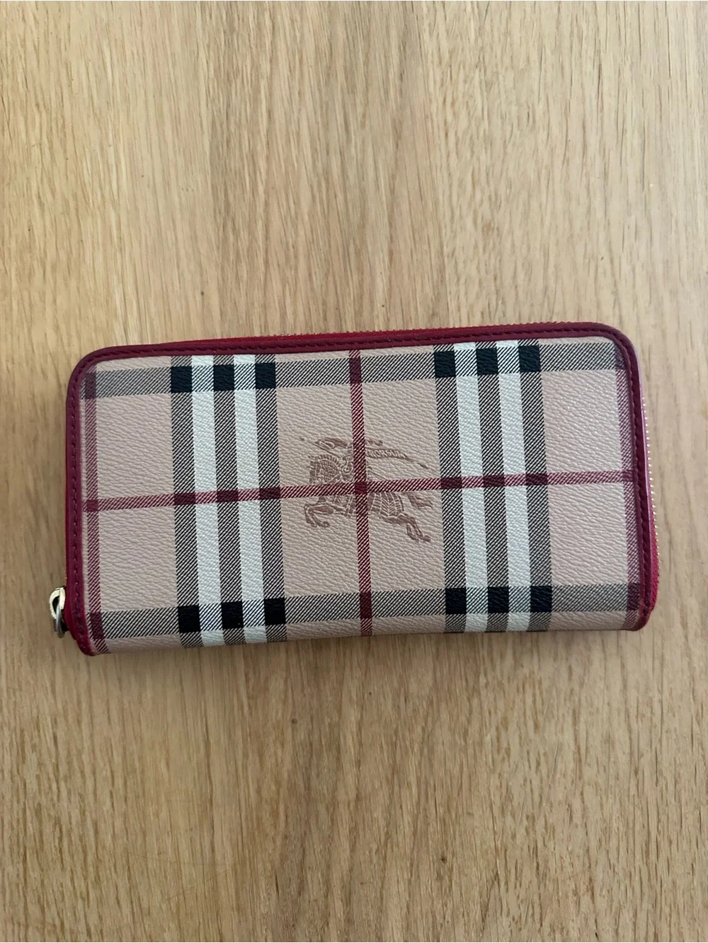 Burberry Zipper Long Wallet